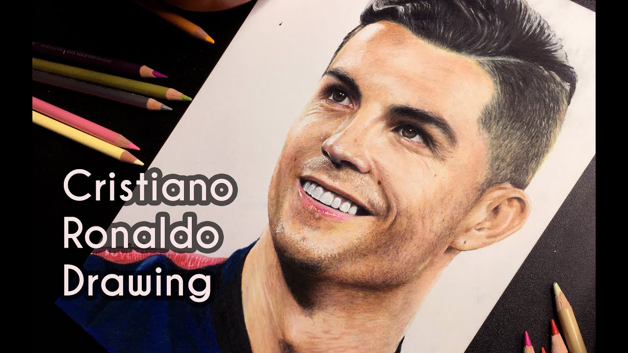 Cristiano Ronaldo là một trong những cầu thủ bóng đá vĩ đại nhất thế giới và là niềm tự hào của bóng đá Bồ Đào Nha. Hãy đến ngắm bức tranh được vẽ hoàn toàn bằng tay về anh ấy và khám phá những nét đẹp nghệ thuật trong từng nét vẽ.