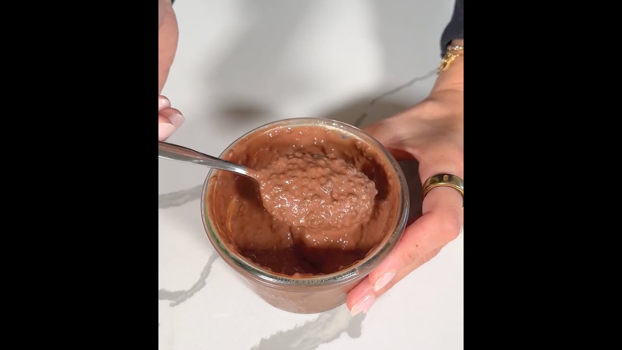 Протеиновый чиа-пудинг с тестом для брауни 😍