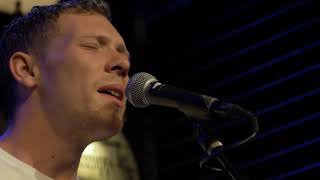 Matt Maeson performs Beggar's Song at 94/7 Sessions