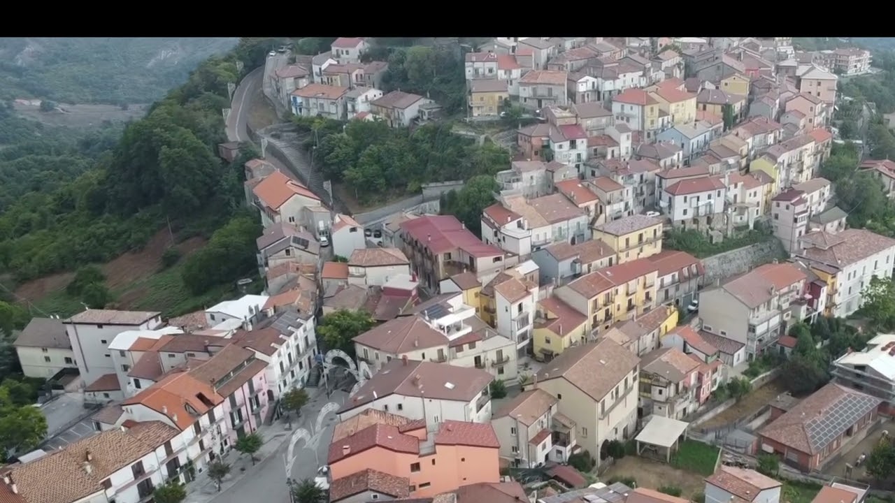low level flight over Latronico mkv