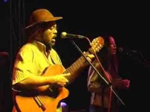 Walter Lajes canta CANTO em Pinheiros ES 2007