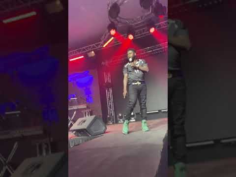 Mc casino live on stage