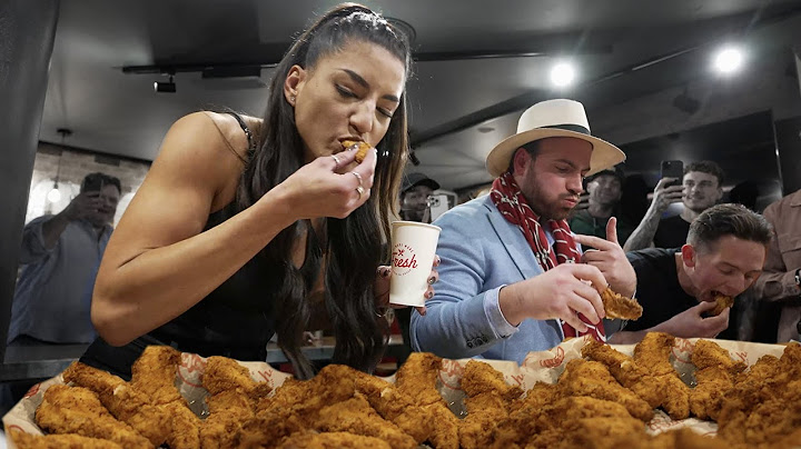 LOMBA MAKAN AYAM GORENG & 14 SAUS | PEMAKAN WANITA VS. TIM PRIA! @slimchickens