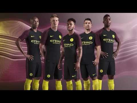 Onnauwkeurig Seraph Conflict Le maillot extérieur de Manchester City 2016/2017 ! - YouTube