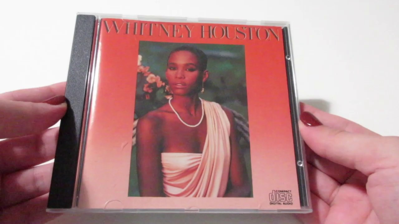 Unboxing: Whitney Houston - Self-Titled album CD (1985) auf YouTube ansehen Unboxing: Whitney Houston - Self-Titled album CD (1985) auf YouTube ansehen