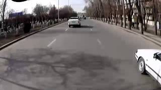 Алматы. Маневры без поворотников 20150226 1118
