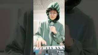 Robin Skinner Edithug Me