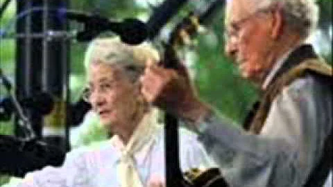 Wade and Julia Mainer Sing "Lights in the Valley"