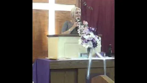 Stacey Heffner preaching about dig your well