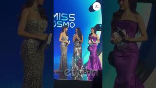 Á hậu Miss Cosmo 2024 Mook Karnruethai Tassabut thể hiện bản lĩnh khi đảm nhận vai trò Phó BTC