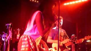 VV Brown - Quick Fix (The Troubadour, Los Angeles CA 5/12/10)