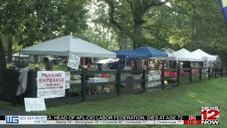 World's Longest Yard Sale