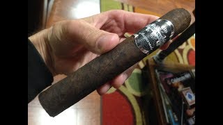 Macanudo Inspirado Black Connecticut Toro Cigar Review
