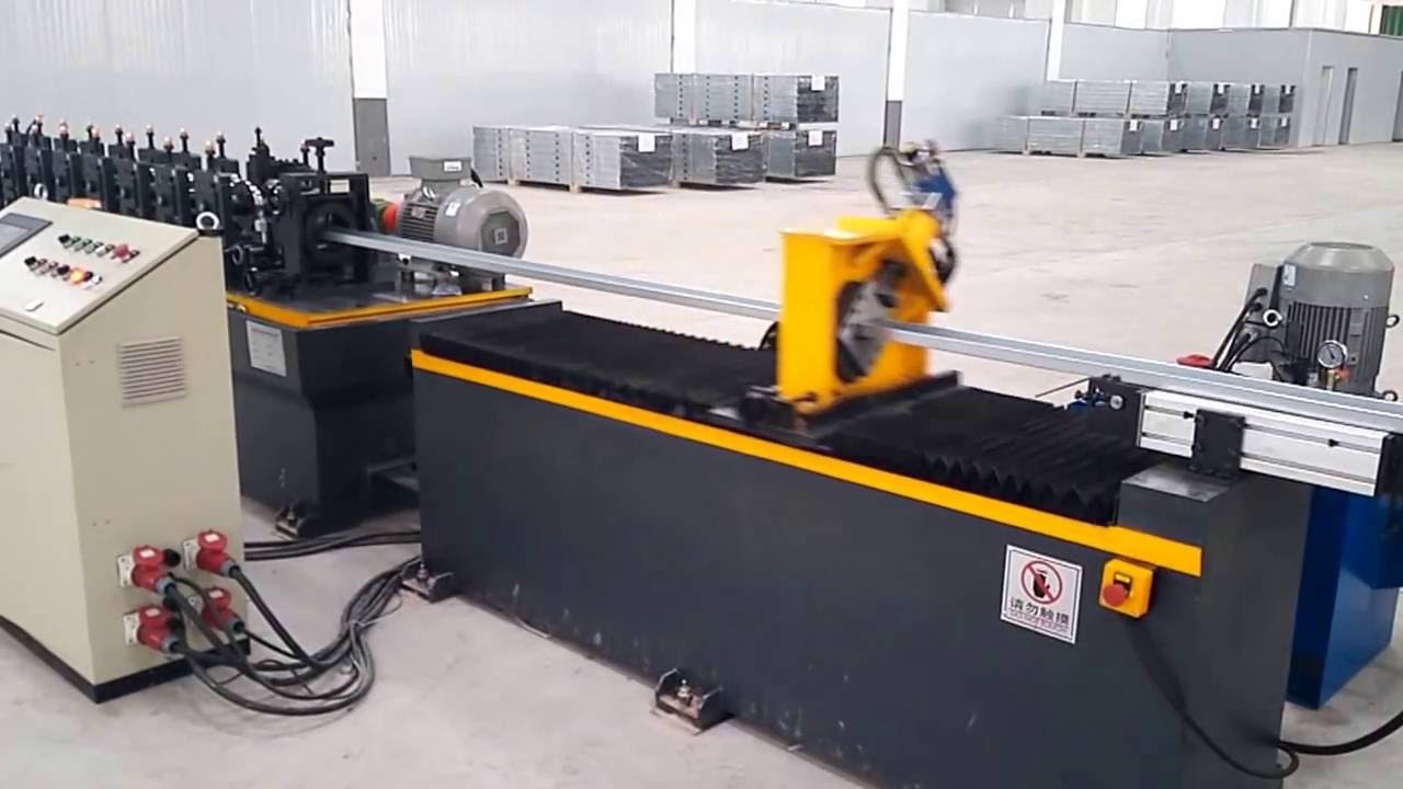 Flying shears high speed stud and track rolll forming machine