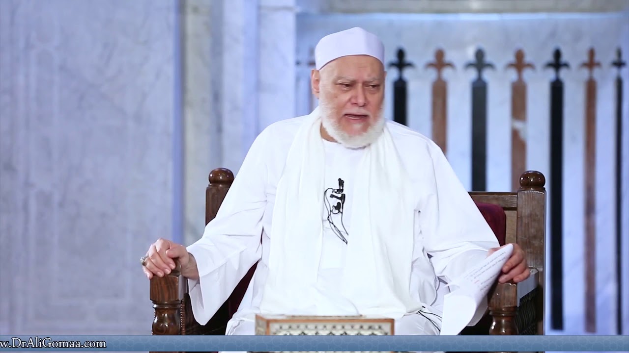 رجل له زوجة لا تصلي وهو دائم النصح والزجر لها ولكنها لا تستجيب فماذا يلزمه؟  | أ.د. علي جمعة