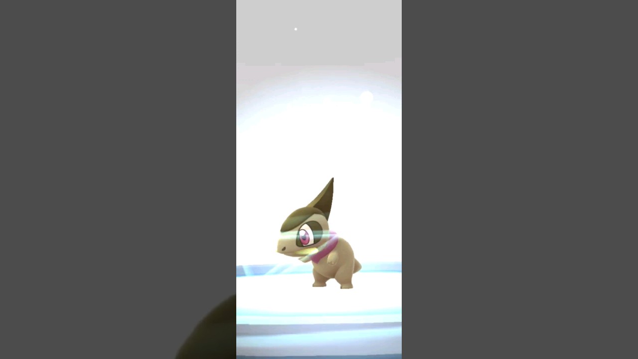 Lucky Shiny Community Day AXEW Evolution PokemonGo