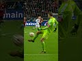 Manuel Neuer doing Manuel Neuer things 🐐🤝