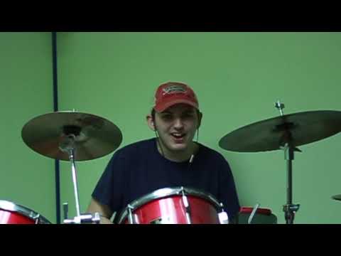 How to play the drums