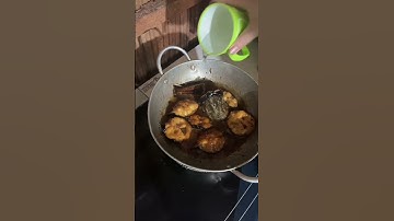 Bữa cơm đơn giản canh bầu với ca trê vàng kho tiêu