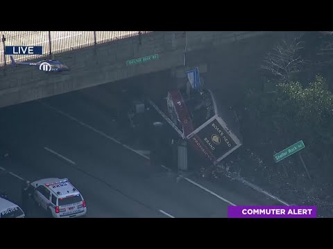 Long Island Expressway Closed Eastbound Due To Truck Crash Rollover 