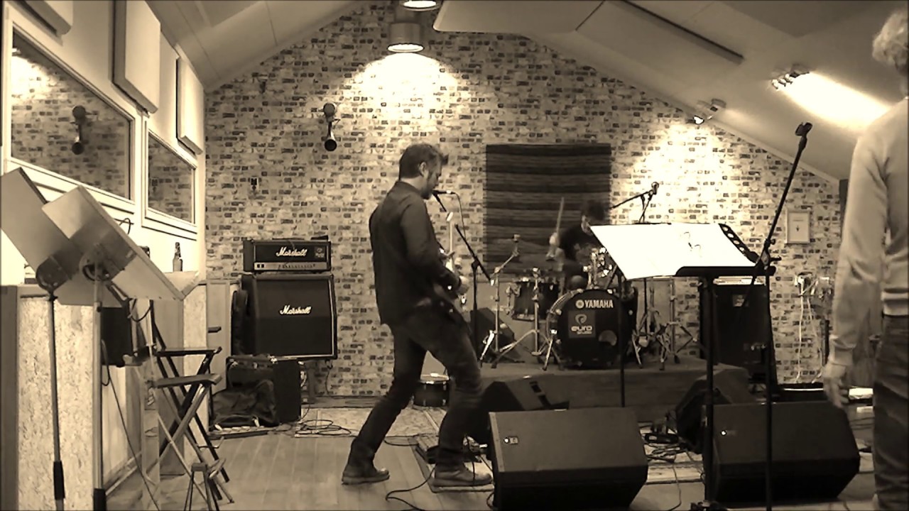 DRIVE OUT OF FOCUS - Turn It Again (Red Hot Chili Peppers cover)