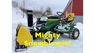 Small But Mighty: John Deere D125 (Lawn Tractor) with a 42" Snowblower vs. The First Big Blizzard.