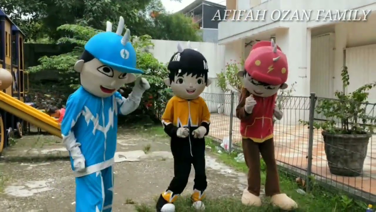 Badut Boboiboy Joget Mama Muda