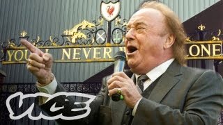 Video thumbnail of "Liverpool FC Anthem: You'll Never Walk Alone"