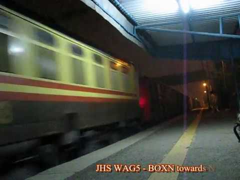 Trains at Anand Vihar (Delhi)