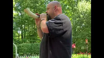 Horn, shofar, hunting horn Horn, shofar, hunting horn