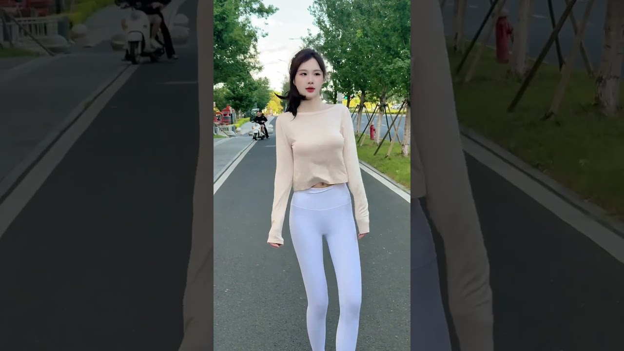 Street fashion model shoot! 🛣️ 