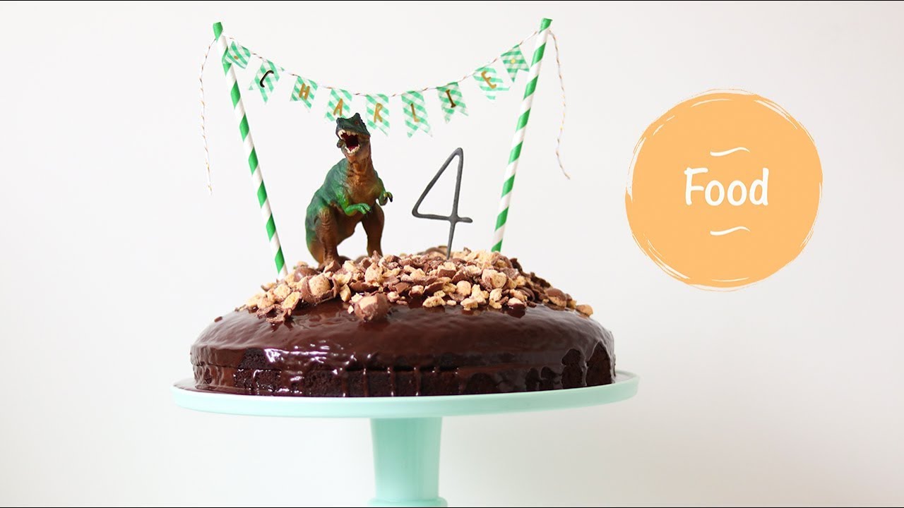 Onwijs Verjaardagstaart hit! Chocoladetaart met dino cake topper - YouTube RS-79
