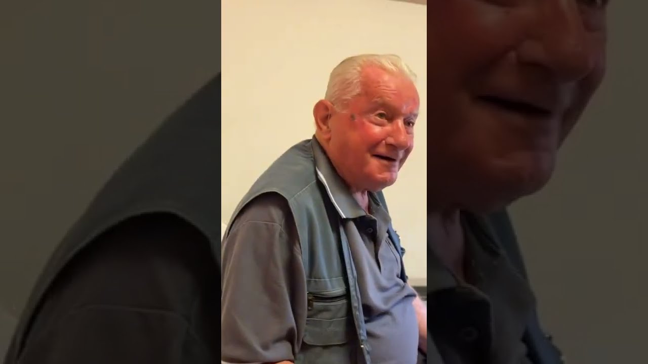 NONNO FAUSTINO - sorpresa dei suoi amici mentre si fa fare la pedicure 😂🐊😂 *DIVERTENTE*