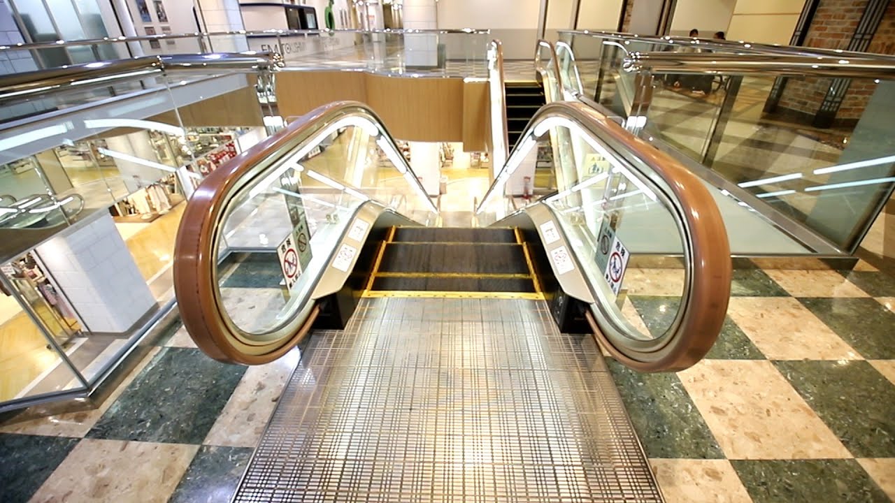 【日立製】徳島駅クレメントプラザ　降りエスカレーター