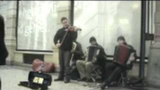 Toccata Bach - The Compatible