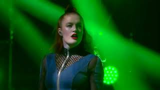 Icona Pop Feat. Zara Larsson & Elliphant - Someone Who Can Dance (Grammys Gala 2016) (4K Remastered)