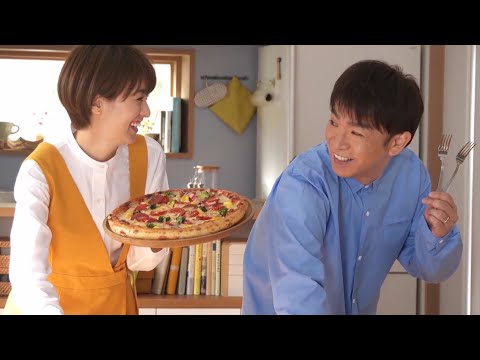 濱口優&南明奈、夫婦でCM初共演!見つめあって仲の良さアピール ウェットティッシュ「シルコットウェット」新TVCM