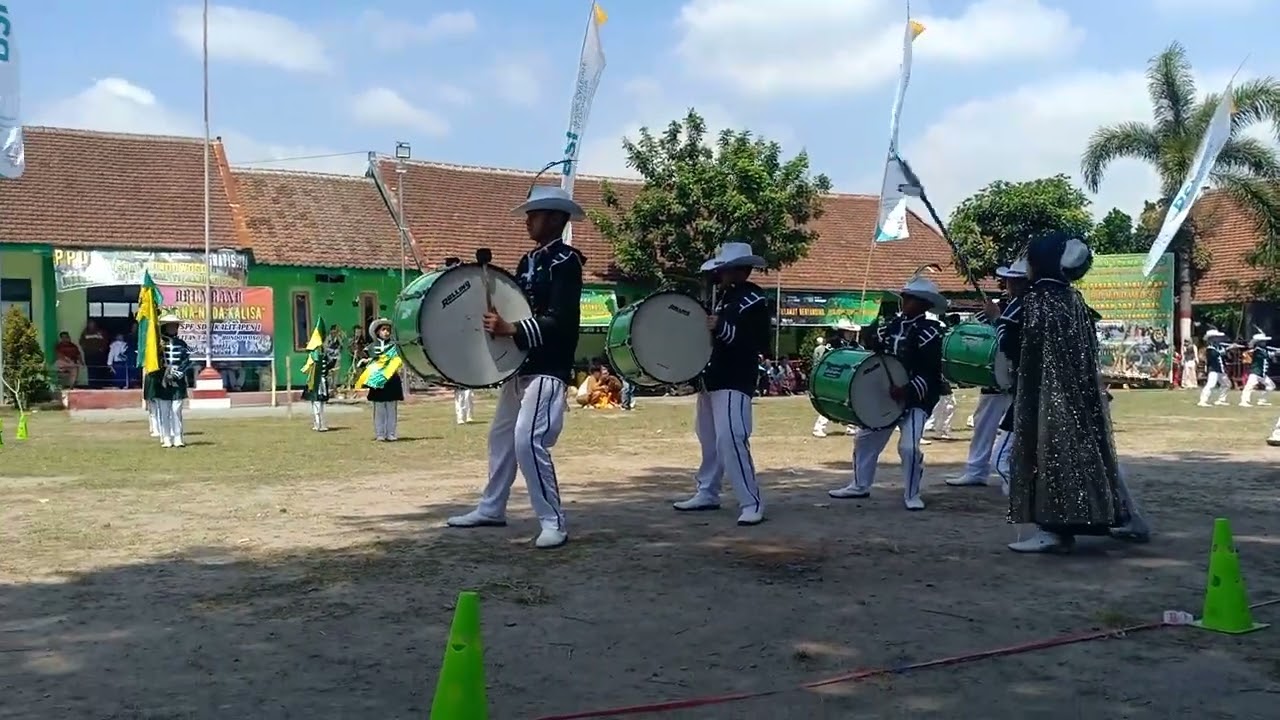 drumband SD YIMA,lomba di mtsn 1Bondowoso