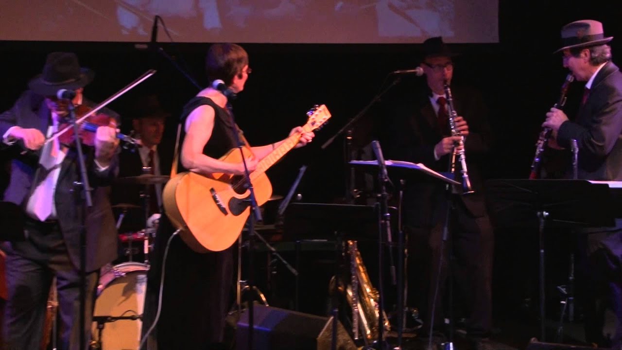 Freitog Noch'n Tsimis: Maxwell Street Klezmer Band