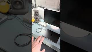 M5 MacBook - 1 Cable Thunderbolt dock #macbookpro #davinciresolve