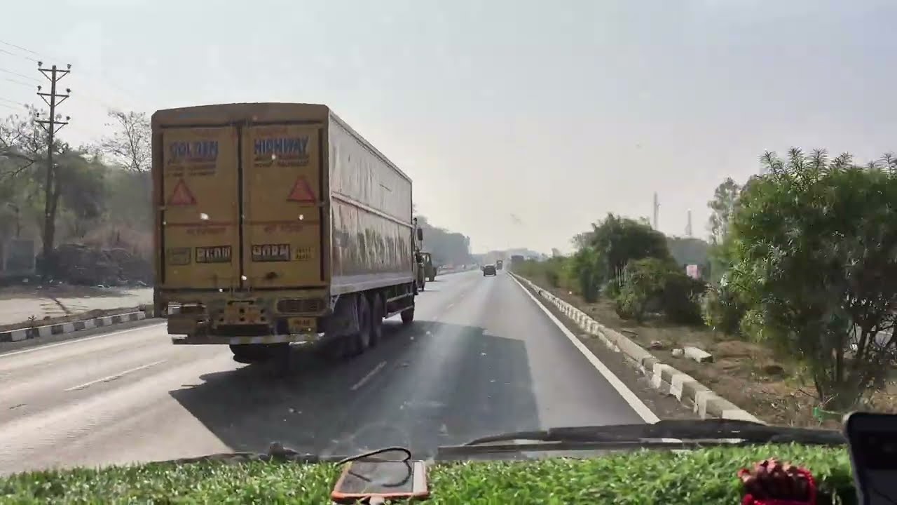 Tumse milna baatein karna(tere naam song) romantic song highway❤️#cardriving #highway #romanticsong 