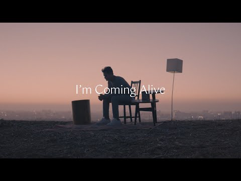 Video I'm Coming Alive