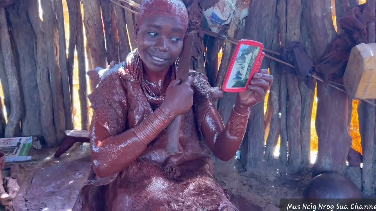 saib nkauj nyab thiab kab liab cov txheeb ze