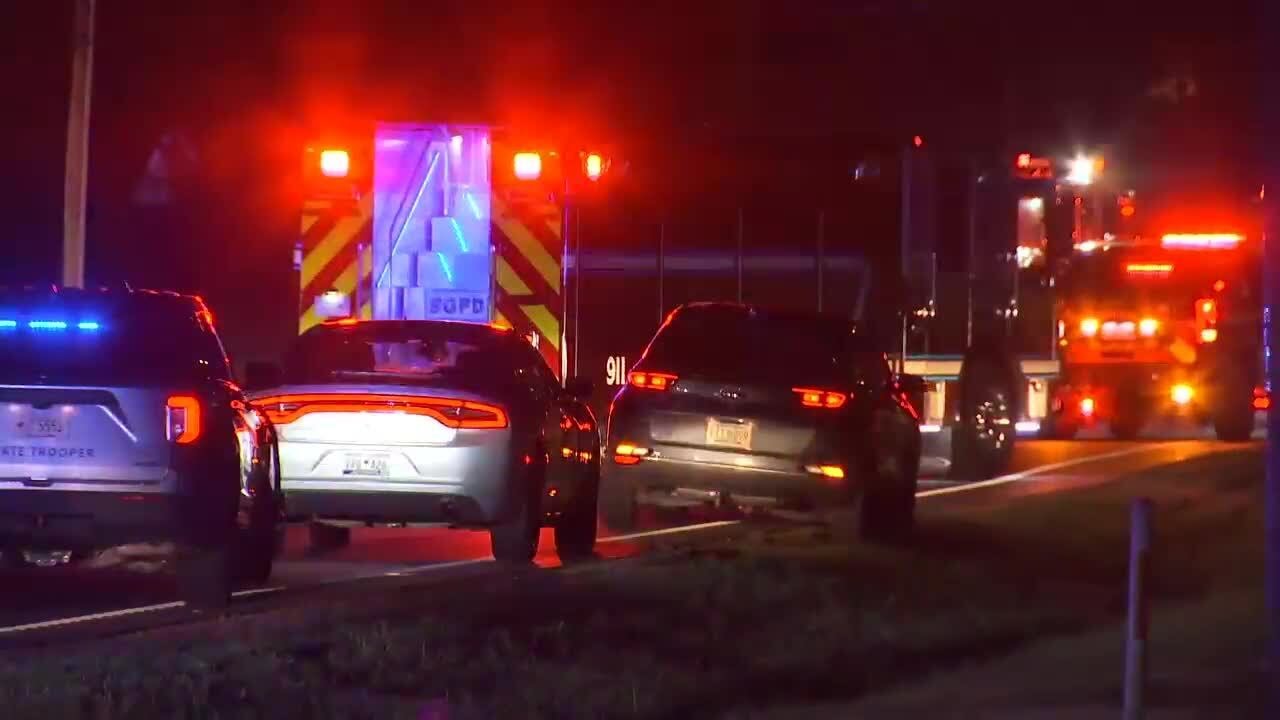 Coroner responds to vehicle crash in Greenville Co. - YouTube