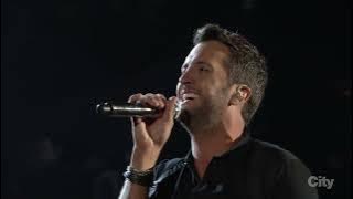 Luke Bryan - Roller Coaster (CMA Awards 2014)