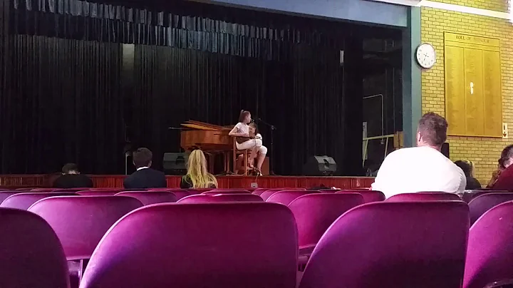 Elouise & Joan van Wyk Talent Show Semi final. Rip...