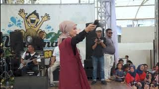 PECAH SERIBU - NIKEN