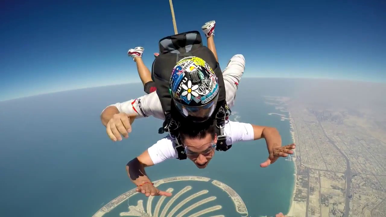 SKYDIVE DUBAI EXPERIENCE - YouTube