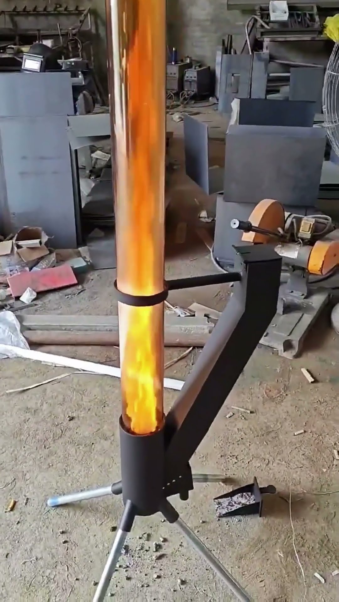 Torch glass furnace flame experiment- Good tools and machinery make work easy