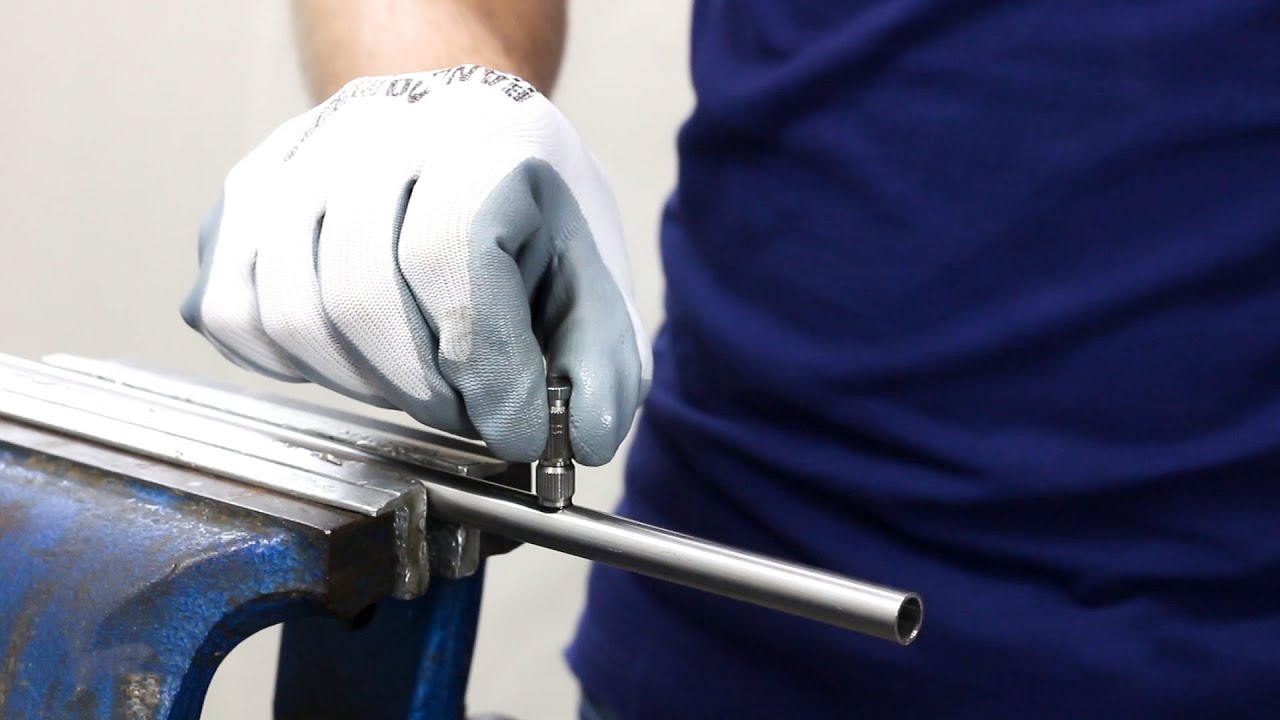 How to install nozzles on a AISI 304 stainless steel pipe